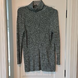 Women's Green Sweater